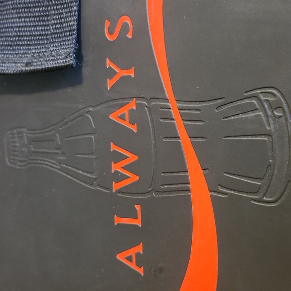 Coke "Always" padded binder with removable notebook/planner, velcro closure - Picture 2 of 9